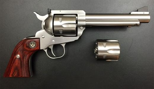 Lipsey's Ruger Flattop Blackhawk Stainless Convert 357Rem Mag/9mm 5.5" 6rd Wood Grip - Lipsey's Exclusive