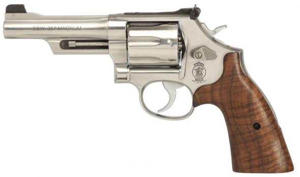(new) smith & wesson, model 686 mountain gun, revolver, 357 magnum, 4" barrel, stainless finish, adjustable sights, tgw bear hug walnut grips, 7...
