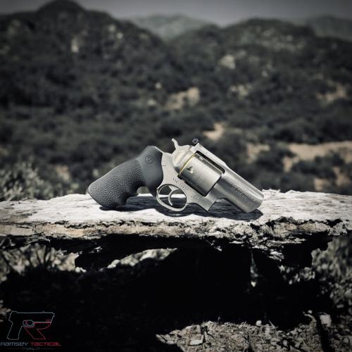 ruger 5301 super redhawk alaskan 454 casull 2.5" 6rd hogue tamer monogrip sss