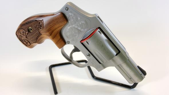new smith & wesson 640-1 revolver 357mag engraved!