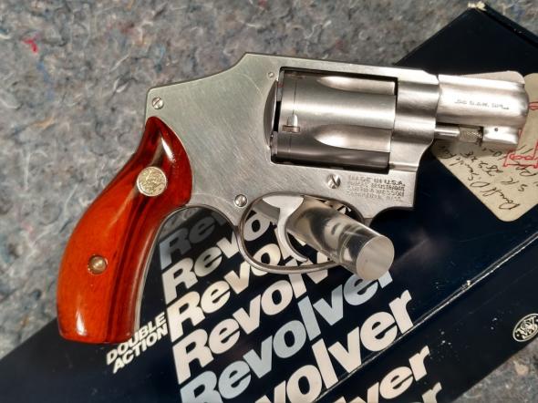 S&W 640 No Dash (First Model) Centennial 38 SPL 2" BBL 5 Shot Heavy Weight Steel Frame
