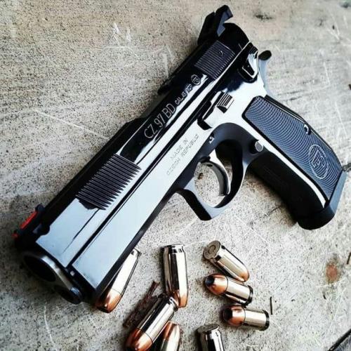 Hot 2020!!! CZ 97-BD "BIG BORE" 45ACP w Night Sights, 4.65" Cold Hammer Forged Barrel, Steel Frame, Black Finish, Decocker, Aluminum Grips, 2 Magazines, 10 Rounds💲💲Cash $799.95💲💲